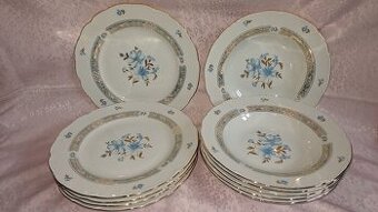 Stará sada porcelánu talíře z porcelánky Slavkov