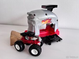 Hot wheels Bone Shaker