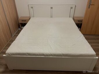 Manželská postel Ikea 160x200 + matrace