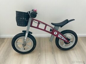 Dětské odrážedlo First Bike