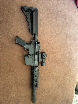 Airsoft CM.513, M4 CQB s tlumičem