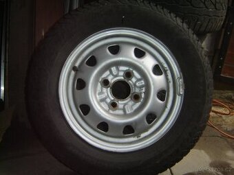 Celorocni pneu 165/70R13 napr. Skoda Felicia