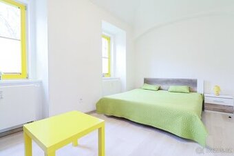 Prodej bytu 2+kk, 37 m2, Praha 8 - Libeň, Zenklova