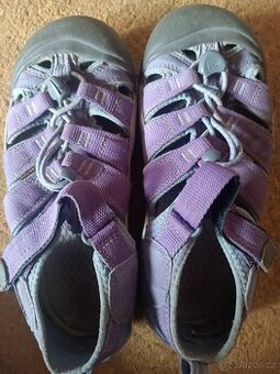 Sandálky Keen vel.34