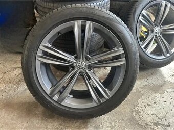 Tiguan II 5N 19” letní alu kola, nové pneu, originál