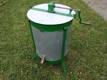 Medomet ruční na tři rámky - 1