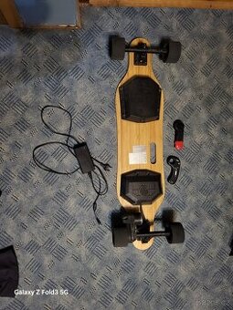 Elektrický longboard