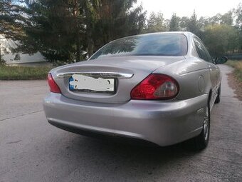 Jaguar X type V6 benzín