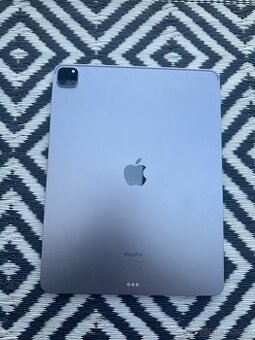 Apple iPad Pro 12,9" (2022) 256 GB Wi-Fi vesmírně šedý