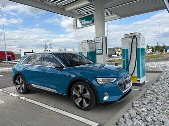 Audi e-tron 55 quattro edition one
