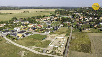 Krásný pozemek pro výstvbu rodinného domu či dvojdom, 133244