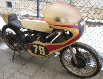 Silniční závodní motocykl jawa čz