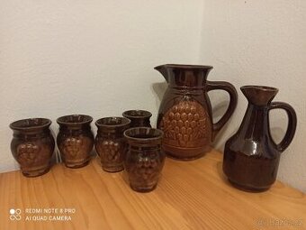 Keramická souprava na víno