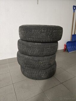 205/70 r15 zimní SUV NEXEN