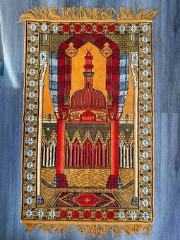 Koberec - modlitební - tkaný - vlněný - motiv minaretu