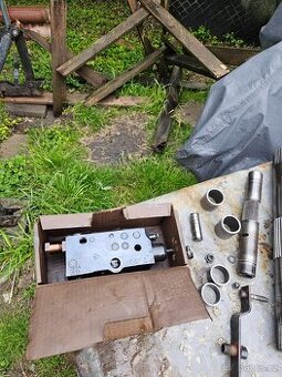 zetor - horní víko