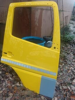 Dveře Mercedes Atego