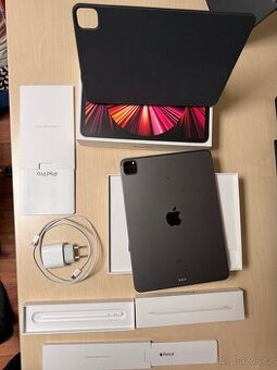 iPad Pro + Apple Pencil