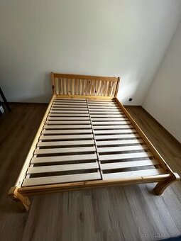 Prodám postel z masivu Borovice 160x200