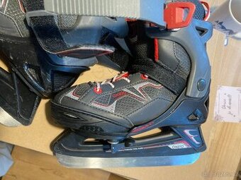 Lední chlapecké brusle Oxelo: délka vnitřní stélky: 19,5 cm