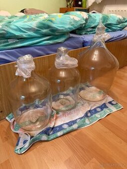 3x demižon sklo, 2x5l a 1x10l