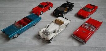 modely aut 1/18 různé, na opravu na díly - zbytek