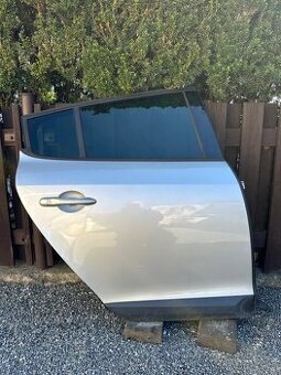 Renault Megane 3 pravé zadni dveře.