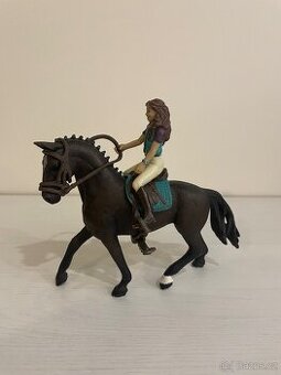 Kůň Schleich s jezdkyni