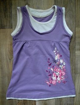 Dívčí oblečení různých velikostí