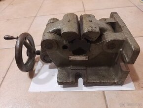 Strojní prizmatický svěrák 100mm