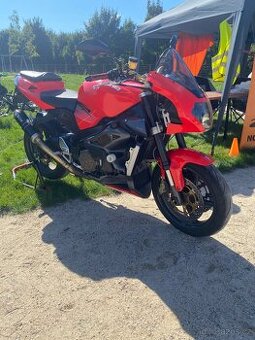 APRILIA Tuono 1000R