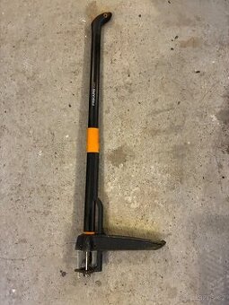 Fiskars Xact vytrhávač plevele