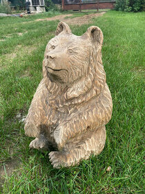 Dřevěná socha Medvěd