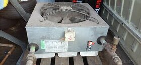 Teplovodní radiator + ventilátor