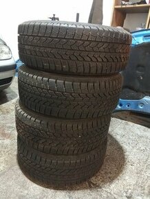 Zimní pneumatiky 215 60 r16c