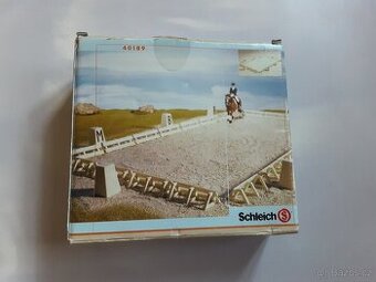 Drezurní obdélník a ohrada, Schleich