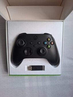 Xbox Wireless Controller Carbon Black – málo používaný