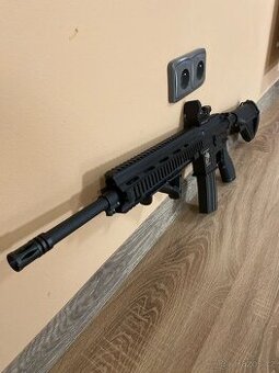Airsoft M4 E&C 103 11 SPĚCHÁ