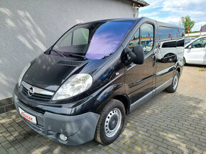 Opel Vivaro 2,5 TDCi 8 Míst Webasto 2xKlima 242.000 Kč