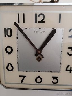 Prodám hodiny TIK -  Tak .
