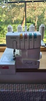 Overlock Brother šicí stroj