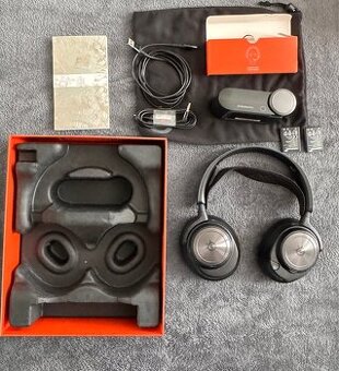 SteelSeries Arctis Nova Pro Wireless - 1