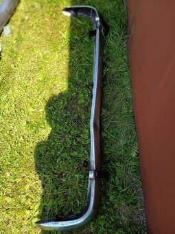 Prodám nárazník s kapkami na Fiat 125p