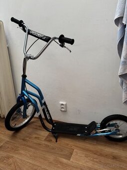 Koloběžka Wilcox FORCity černo-modrá