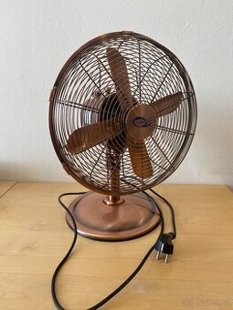 Prodám stolní větrák/ventilátor s měděným designem