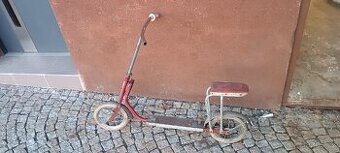 Dětská retro koloběžka
