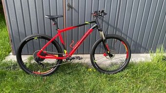 Horské kolo Rockrider ST900