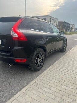 Volvo XC60 2.4 D5 AWD, 120 kW, 6st. manuál, 2011, 2. majitel