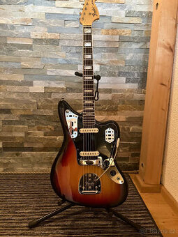 Elektrická kytara Fender Jaguar 1975