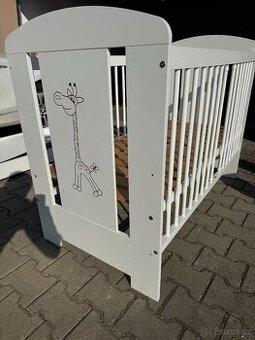 Postýlka Klups Safari žirafa 120x60cm + matrace + zásuvka